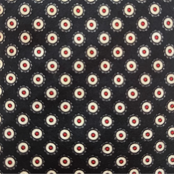 Lot of 3 Classic 100% Silk Ties with Small Patterns - Picture 3 of 6